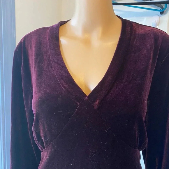 BABY&ME Purple XL Maternity Casual Velvet Velour V Neck Top LongSleeve Holiday - Picture 9 of 10